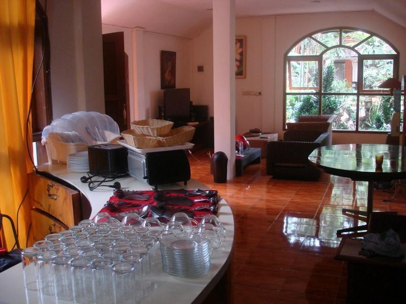 RedDoorz Hostel @ Dago 2 Bandung Zewnętrze zdjęcie