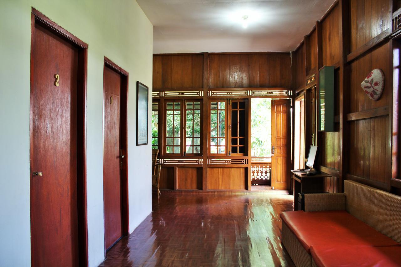 RedDoorz Hostel @ Dago 2 Bandung Zewnętrze zdjęcie