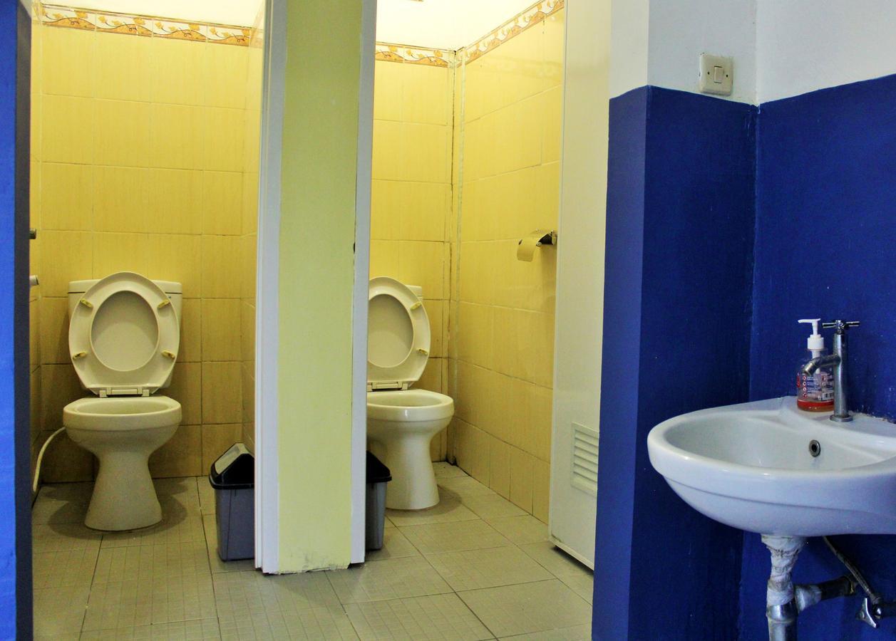RedDoorz Hostel @ Dago 2 Bandung Zewnętrze zdjęcie
