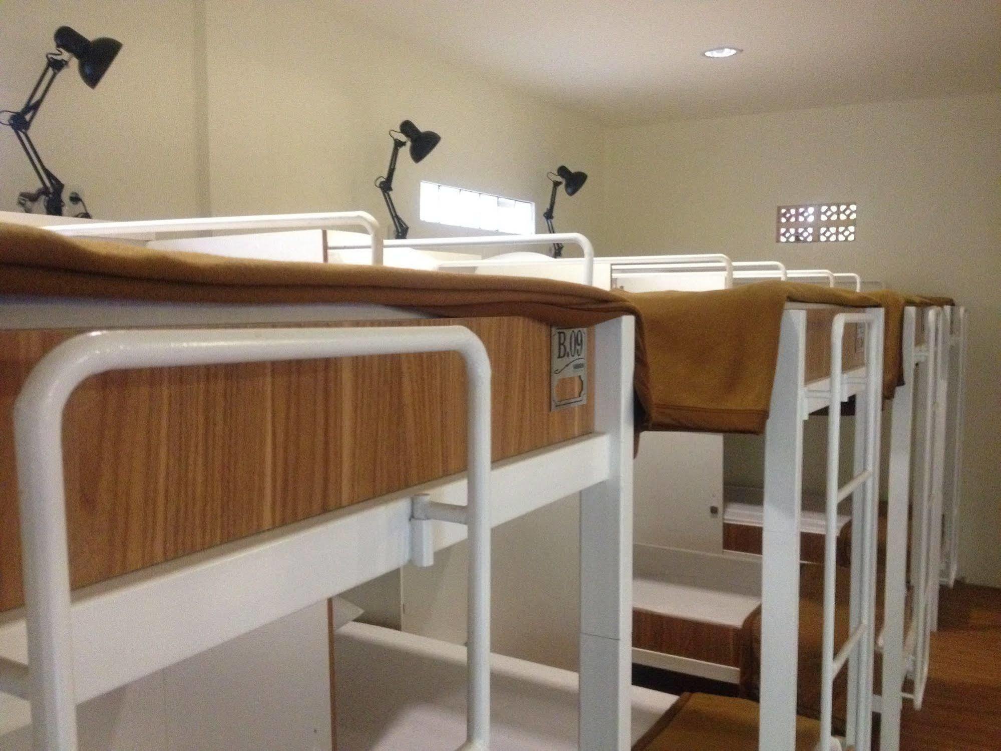 RedDoorz Hostel @ Dago 2 Bandung Zewnętrze zdjęcie