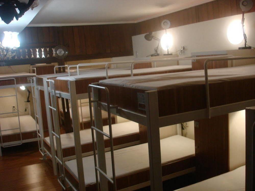 RedDoorz Hostel @ Dago 2 Bandung Zewnętrze zdjęcie