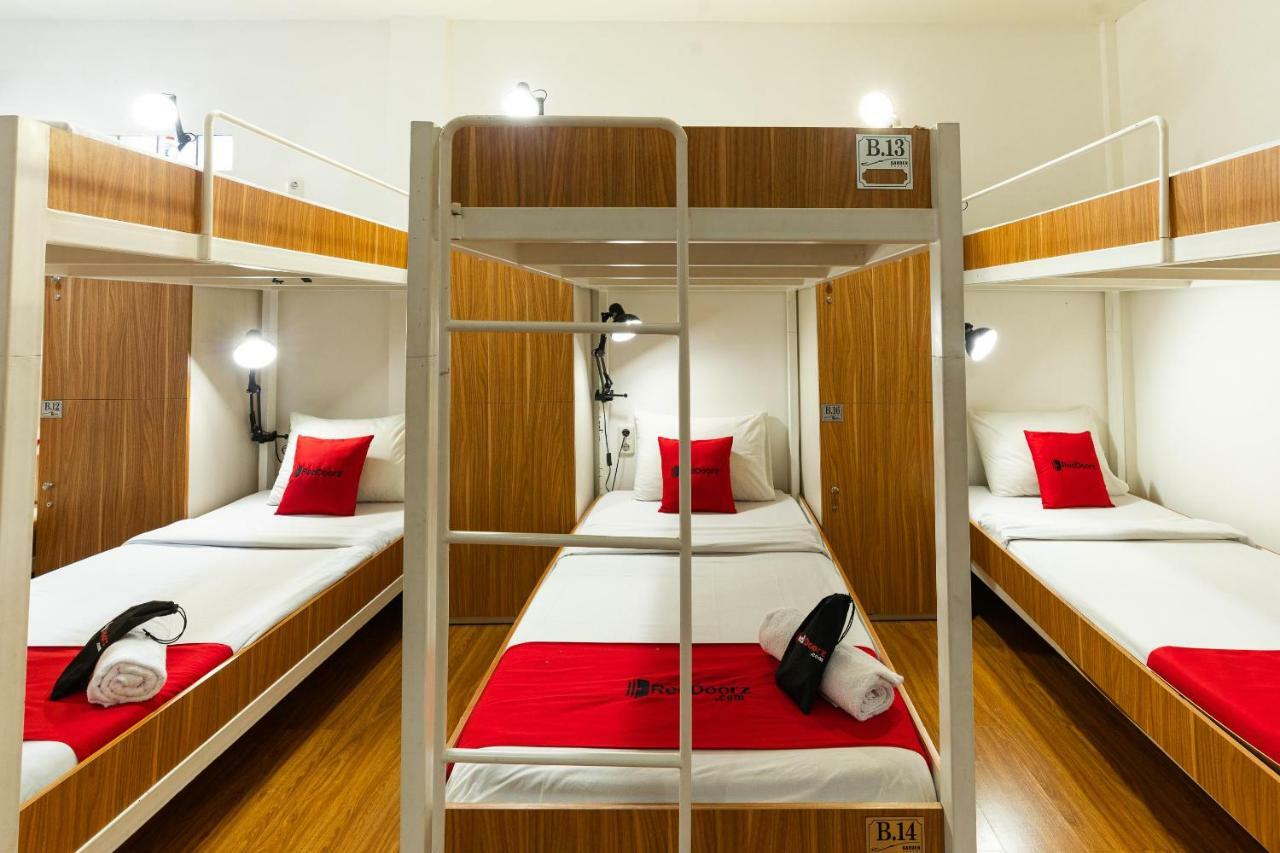 RedDoorz Hostel @ Dago 2 Bandung Zewnętrze zdjęcie