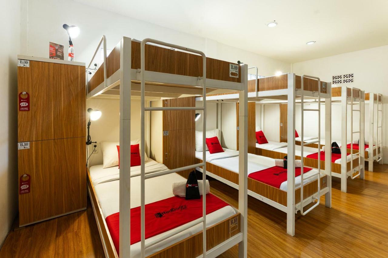 RedDoorz Hostel @ Dago 2 Bandung Zewnętrze zdjęcie