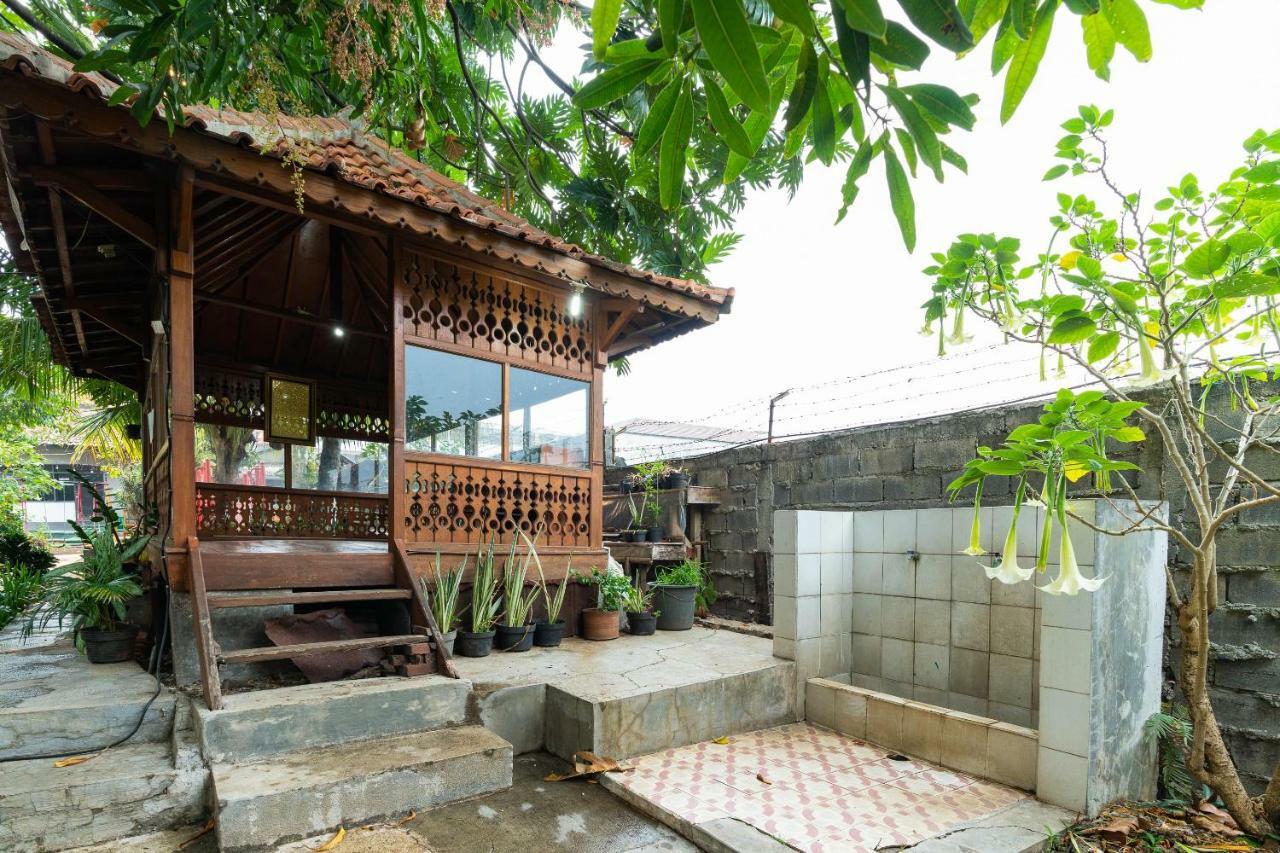 RedDoorz Hostel @ Dago 2 Bandung Zewnętrze zdjęcie