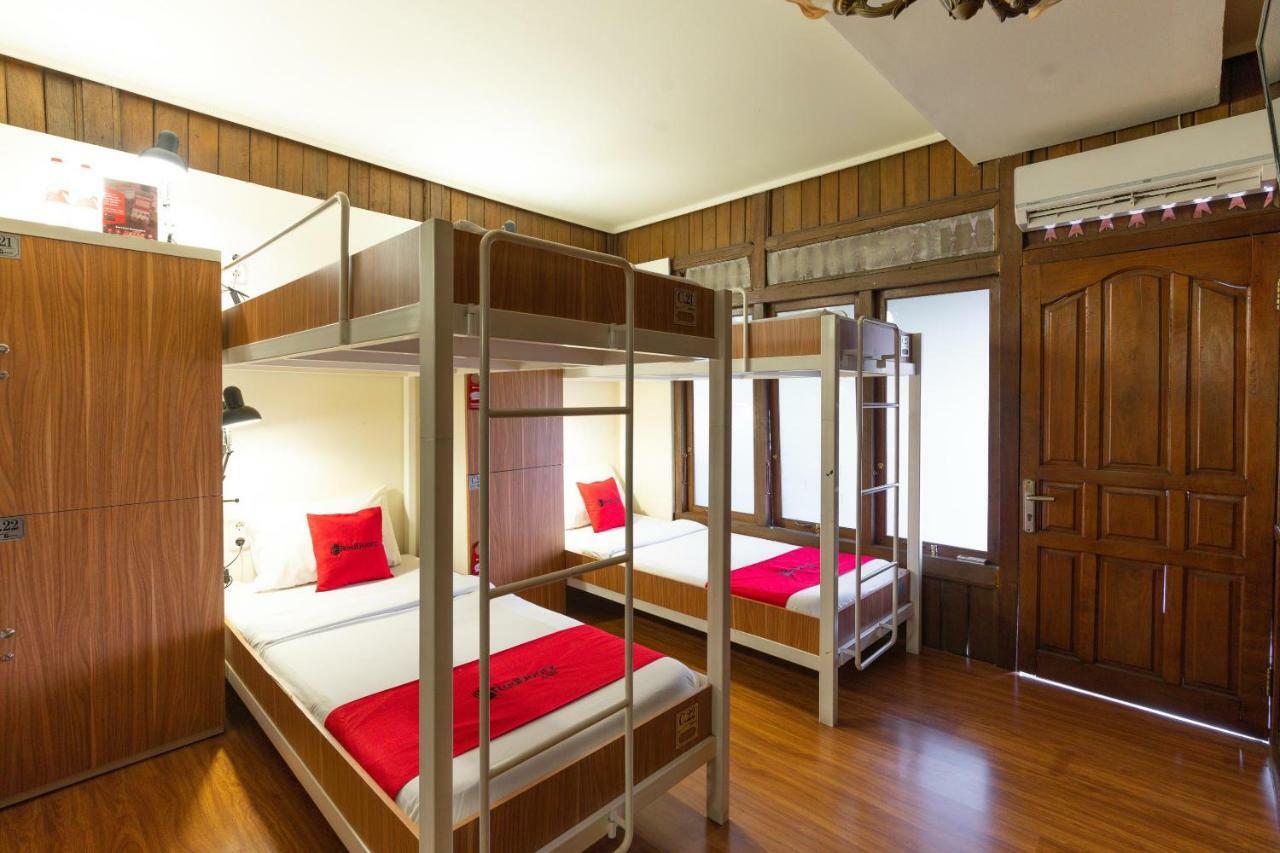 RedDoorz Hostel @ Dago 2 Bandung Zewnętrze zdjęcie